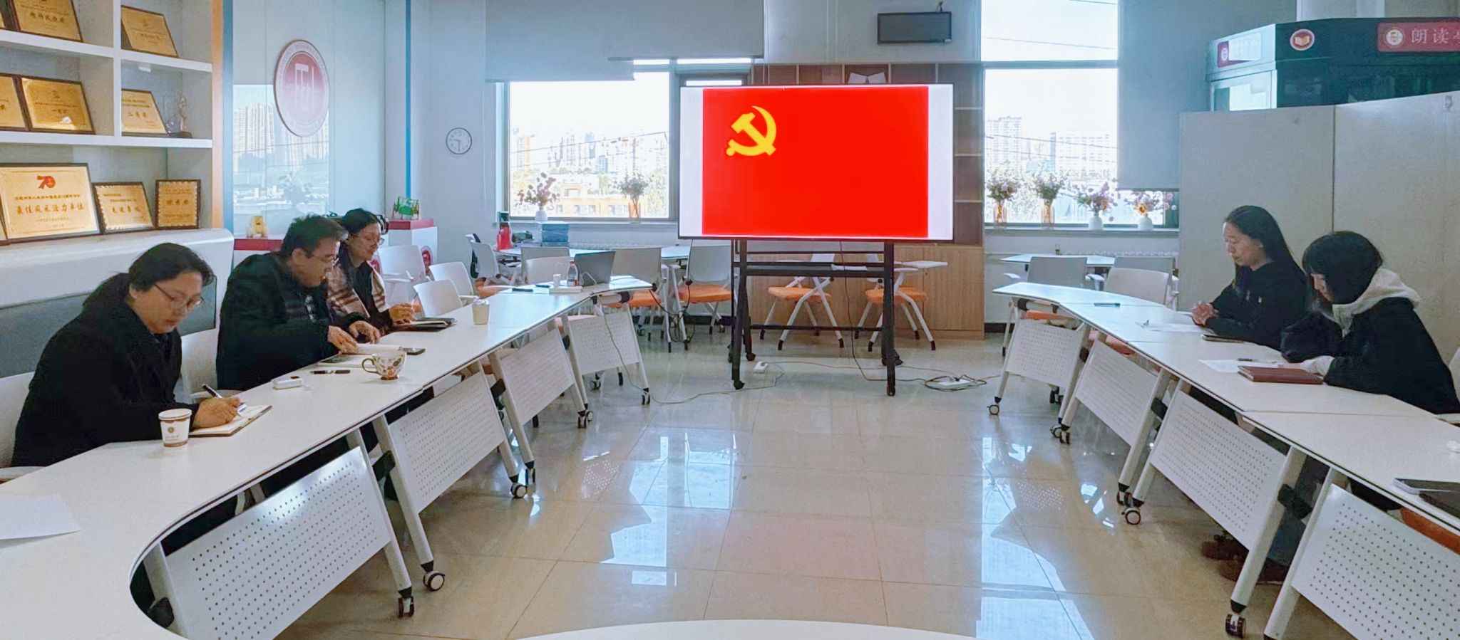 【​公司|党建】谈球吧官方网站党支部召开全体党员集中培训交流研讨会